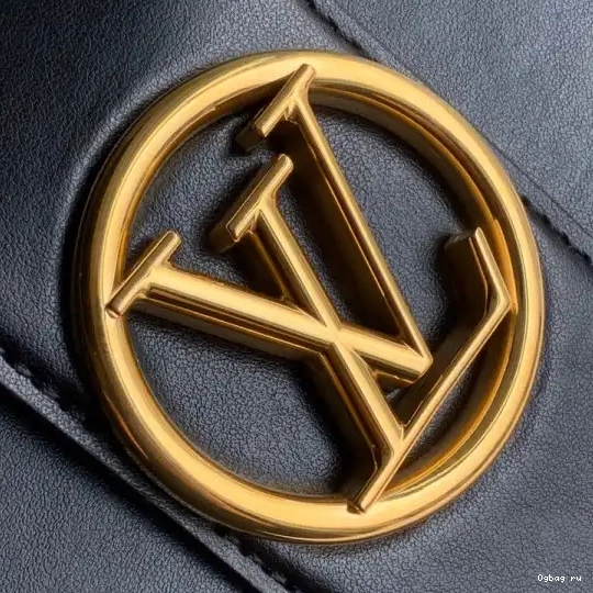 9 PONT VUITTON LOUIS 0703
